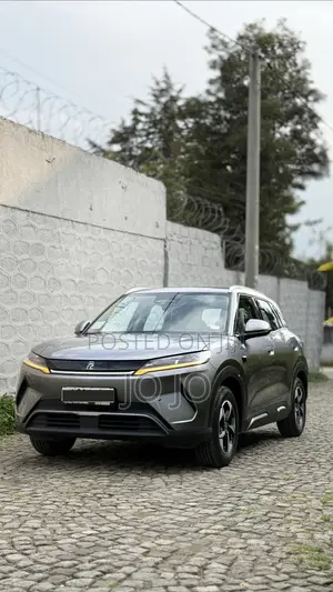 BYD Yuan Up 2025 Silver