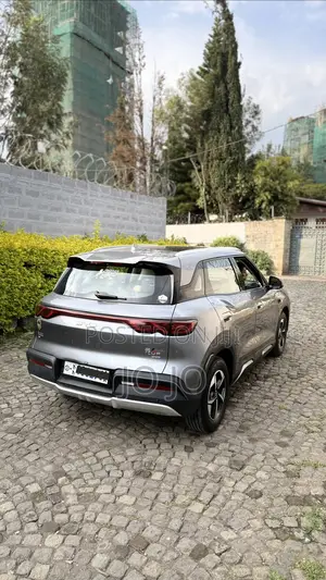 BYD Yuan Up 2025 Silver