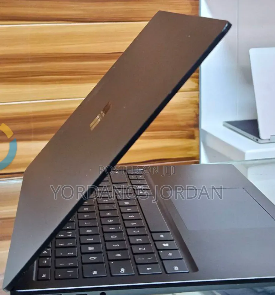 New Laptop Microsoft Surface Pro 7+ 16GB Intel Core i7 SSD 256GB