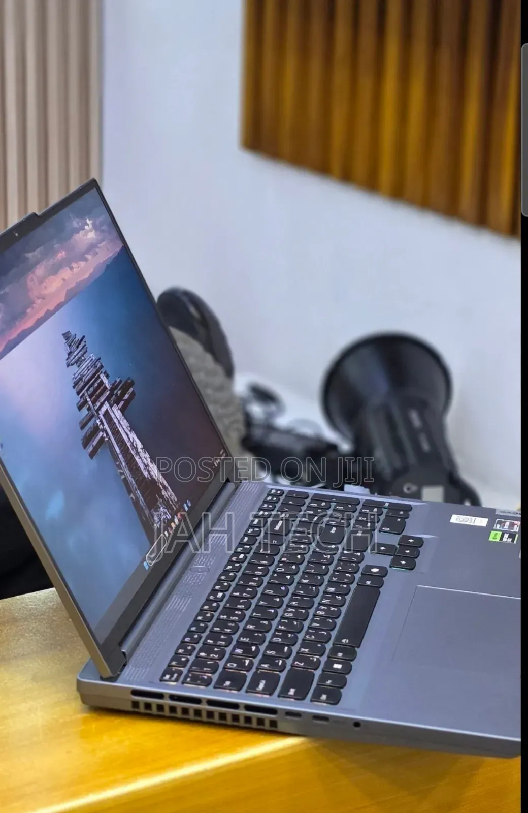 New Laptop Lenovo Legion 5 16GB AMD Ryzen 7 SSD 1T