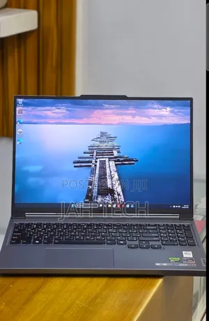 New Laptop Lenovo Legion 5 16GB AMD Ryzen 7 SSD 1T
