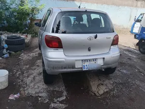 Toyota Yaris 2004 Silver