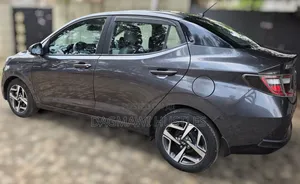 Hyundai I10 2022 Gray