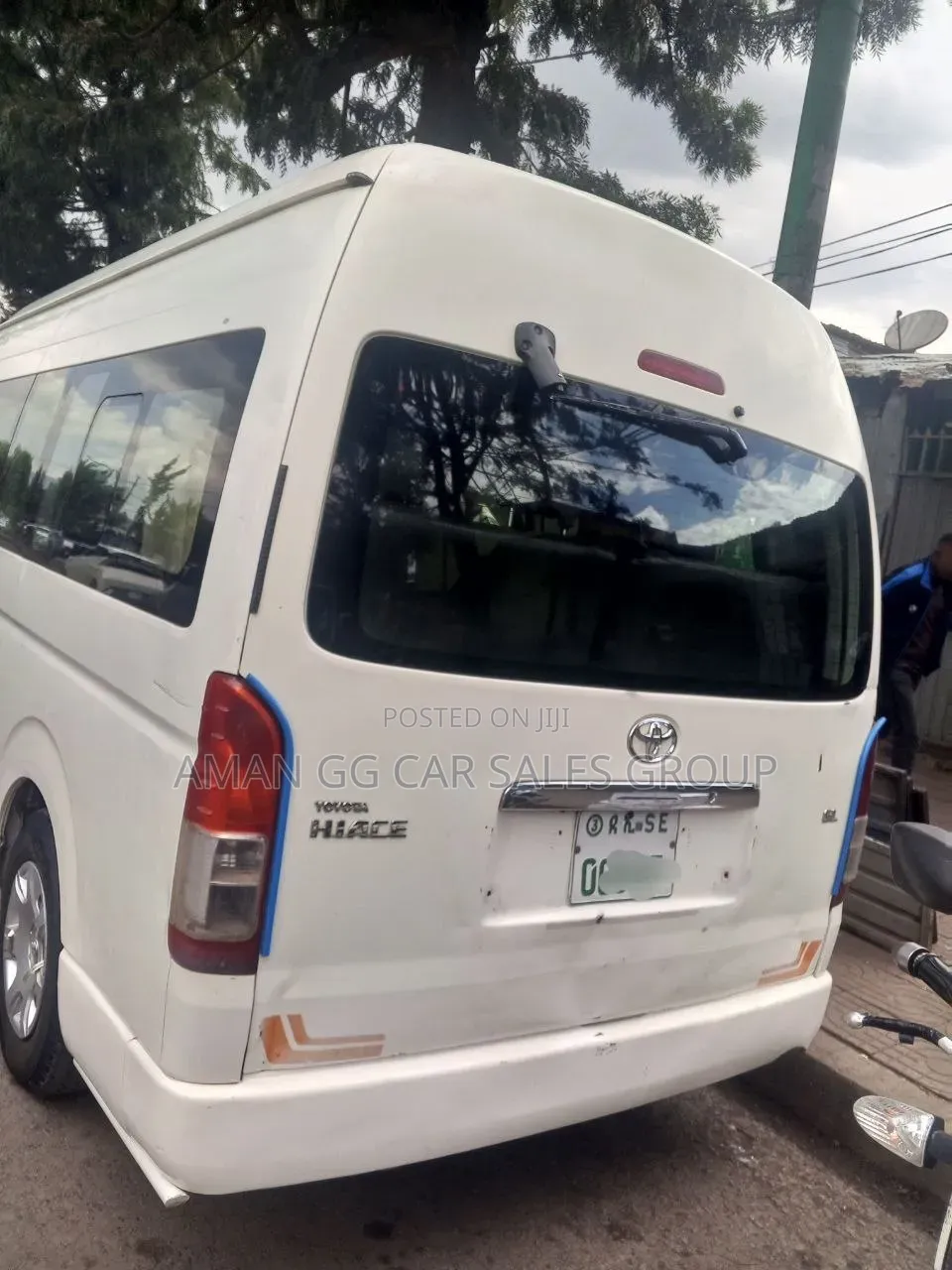 Toyota HiAce 2015 White