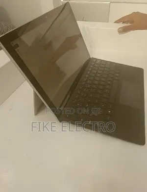 New Laptop Microsoft Surface Pro 8 8GB Intel Core i5 SSD 256GB
