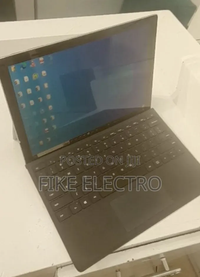 New Laptop Microsoft Surface Pro 8 8GB Intel Core i5 SSD 256GB