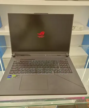 New Laptop Asus ROG Strix G18 16GB Intel Core i9 SSD 1T