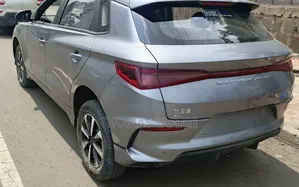 BYD E2 43 kWh 94 hp FWD 2025