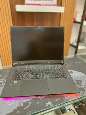 New Laptop Asus ROG Strix G18 32GB Intel Core Ultra 9 SSD 2T