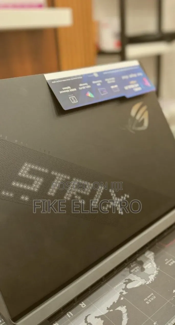 New Laptop Asus ROG Strix G18 32GB Intel Core Ultra 9 SSD 2T