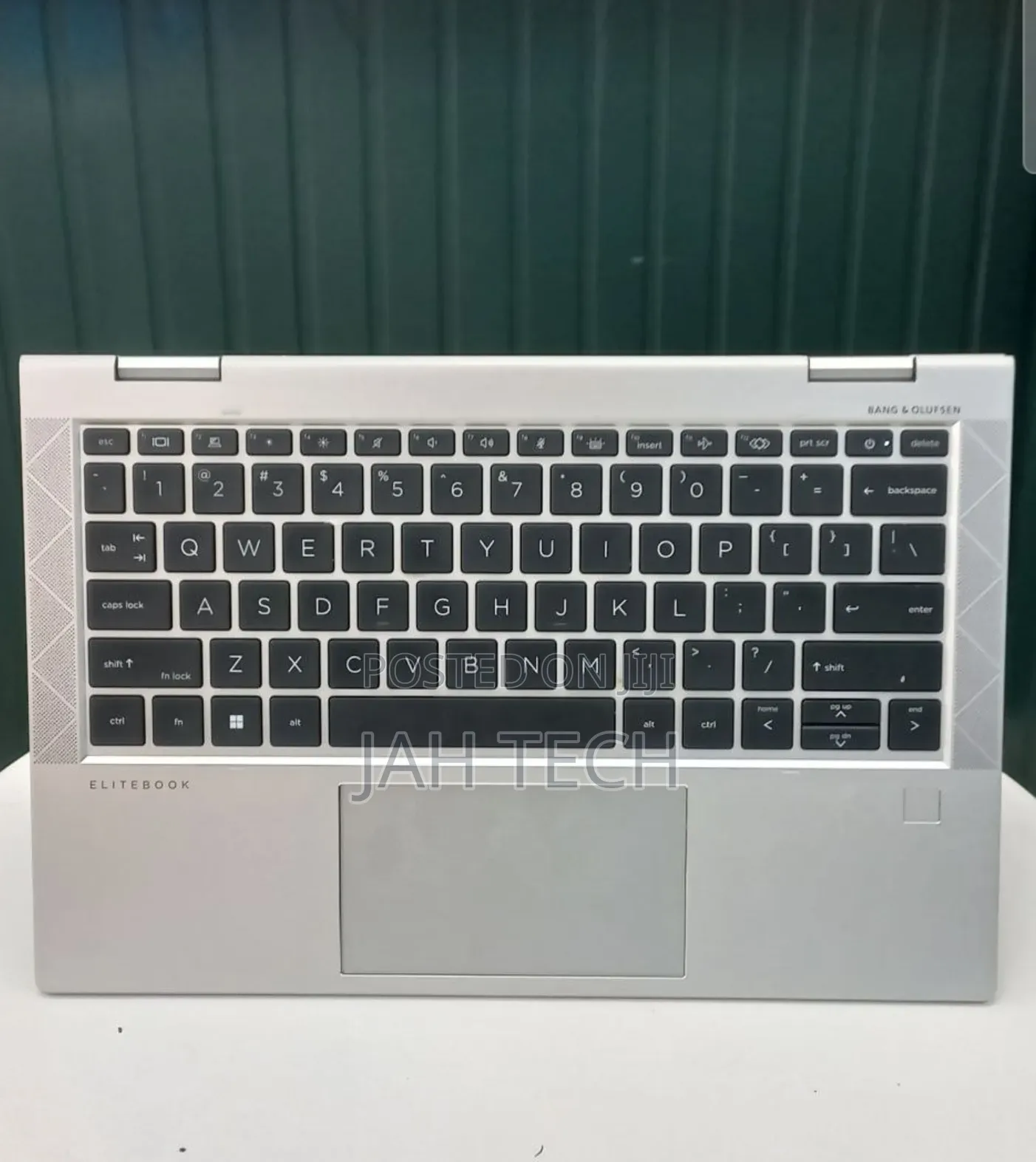 New Laptop HP EliteBook 830 G8 16GB Intel Core i7 SSD 512GB
