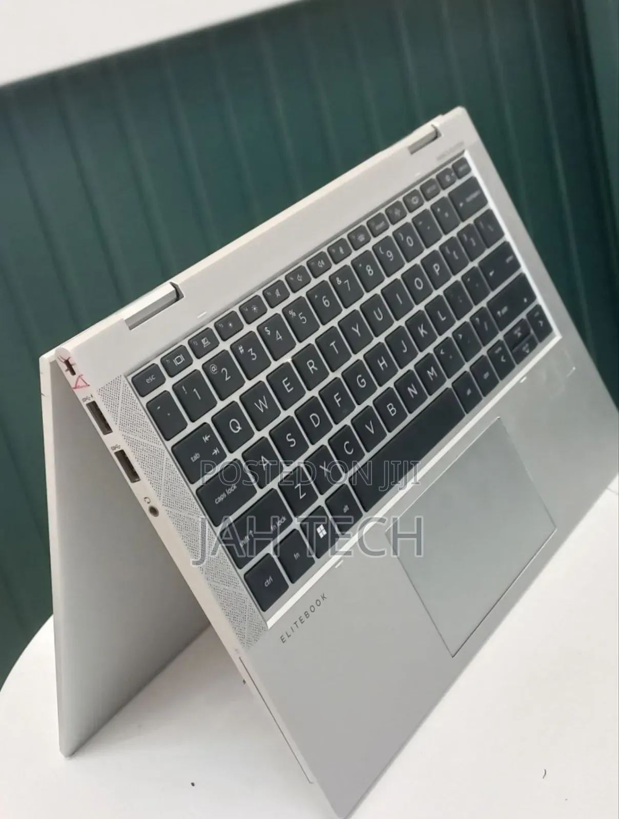New Laptop HP EliteBook 830 G8 16GB Intel Core i7 SSD 512GB