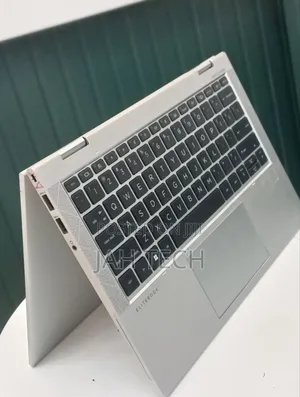 New Laptop HP EliteBook 830 G8 16GB Intel Core i7 SSD 512GB