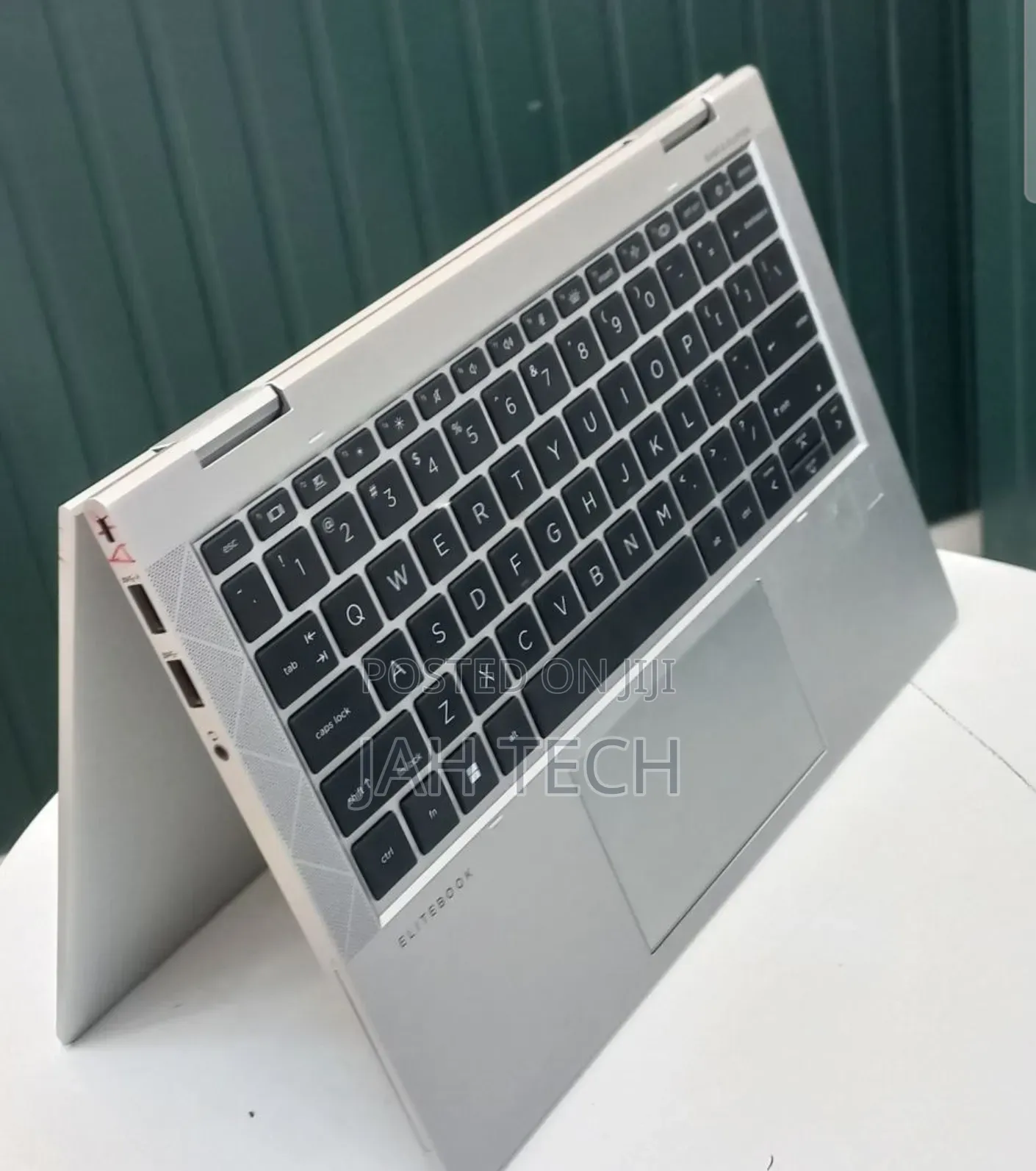 New Laptop HP EliteBook 830 G8 16GB Intel Core i7 SSD 512GB