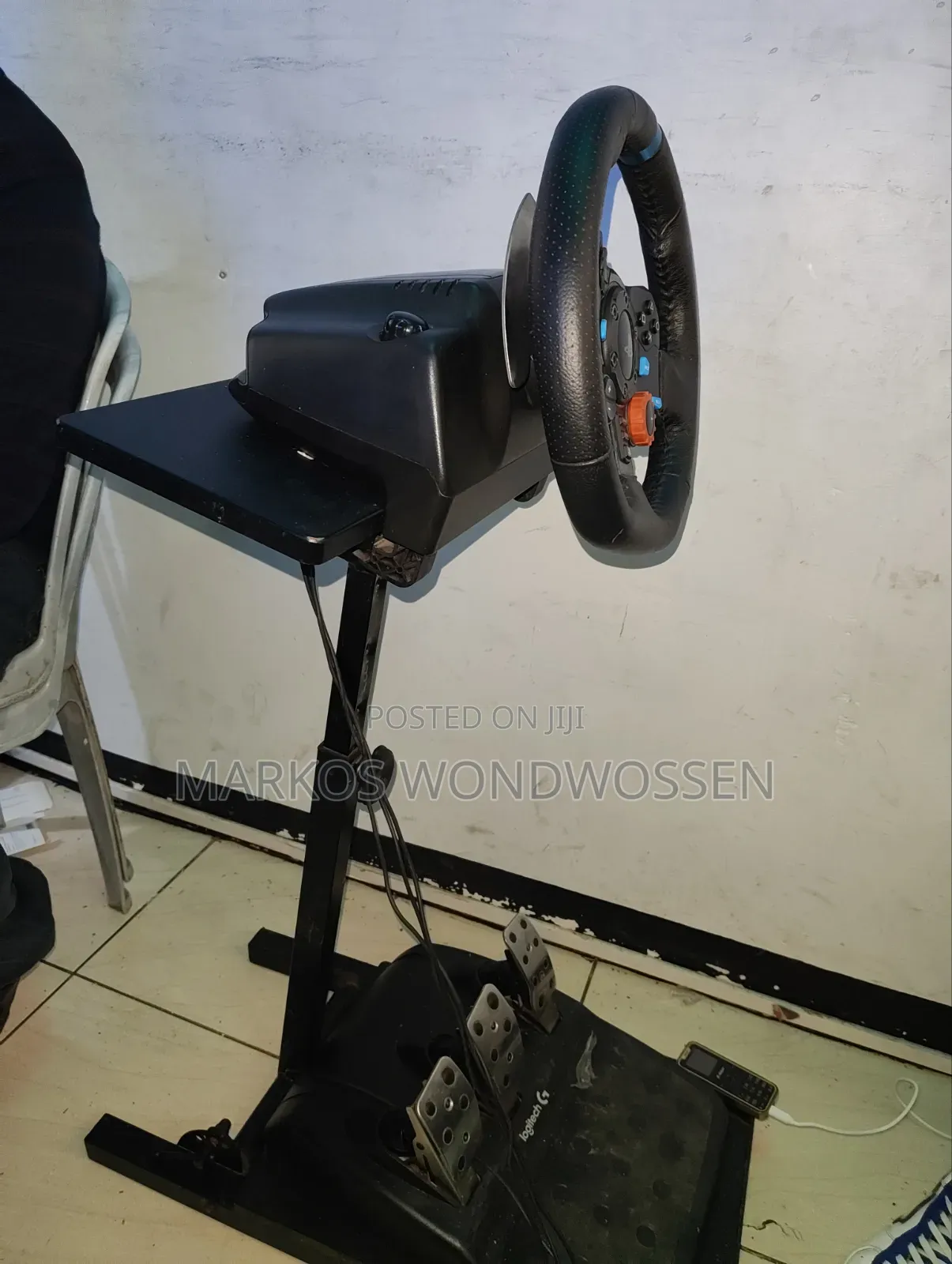 Logitech G29 Driving Simulator