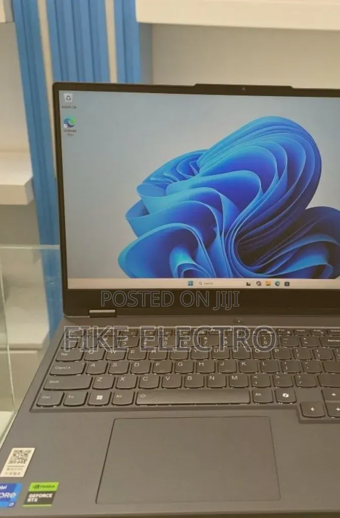 New Laptop Lenovo Legion 5 24GB Intel Core i7 SSD 1T