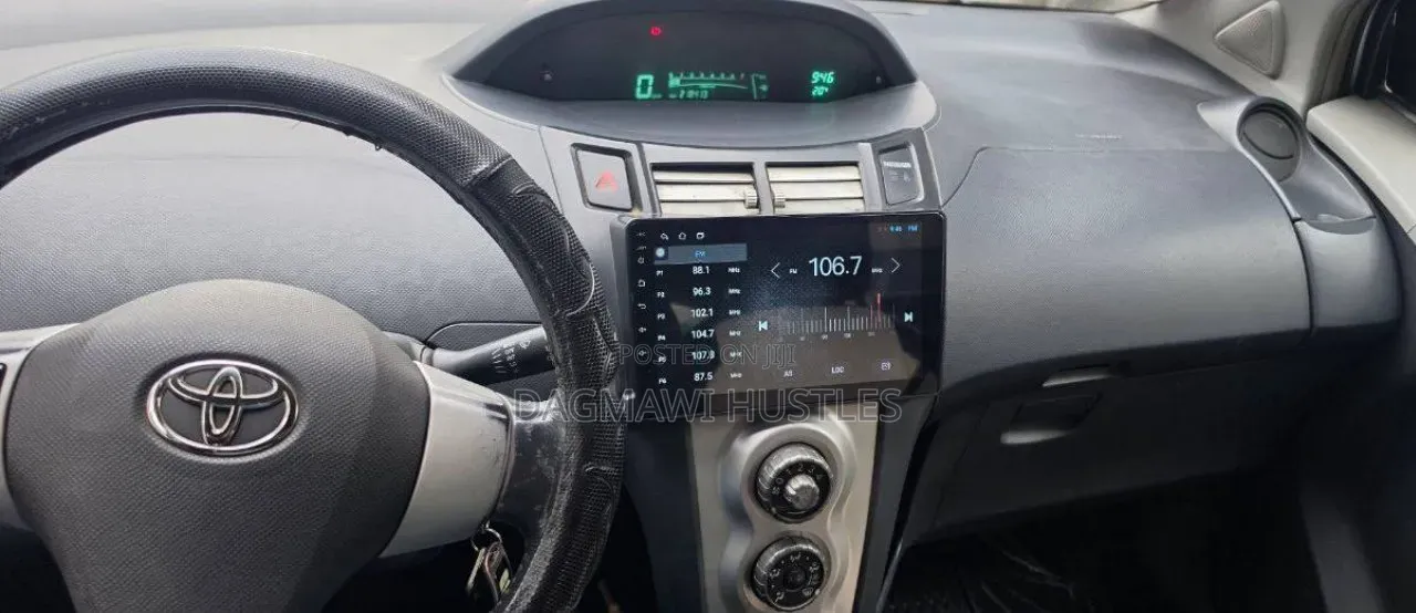 Toyota Yaris 1.0 VVT-i 2007 Gray