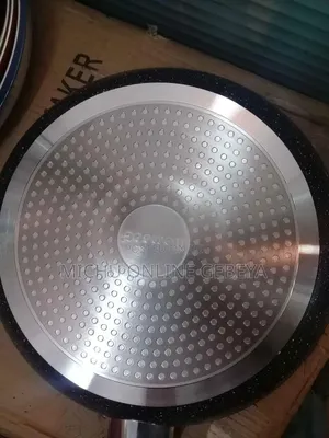 Momcoc 3pcs ባለክዳን Fry Pan/ Free Delivery