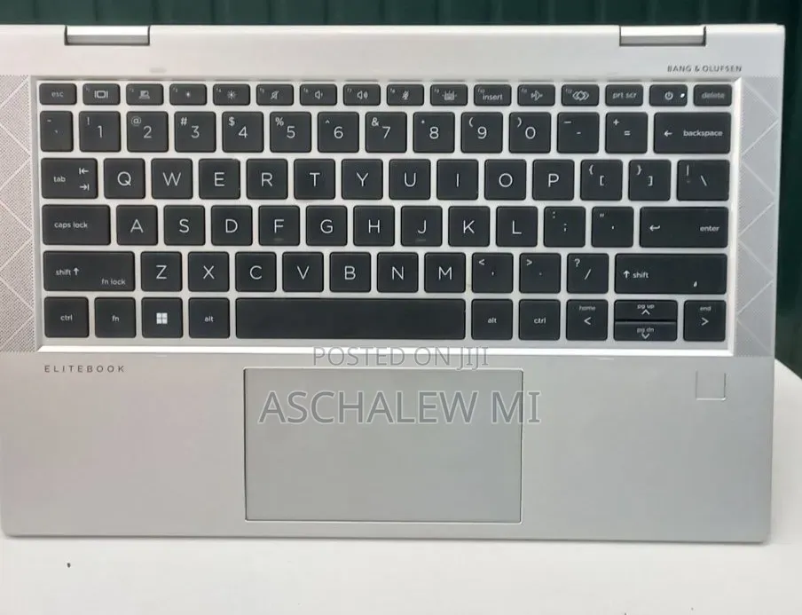 New Laptop HP EliteBook x360 1030 G8 32GB Intel Core i7 SSD 512GB