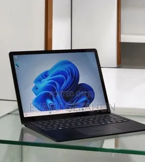 New Laptop Microsoft Surface Laptop 4 16GB Intel Core i7 SSD 512GB