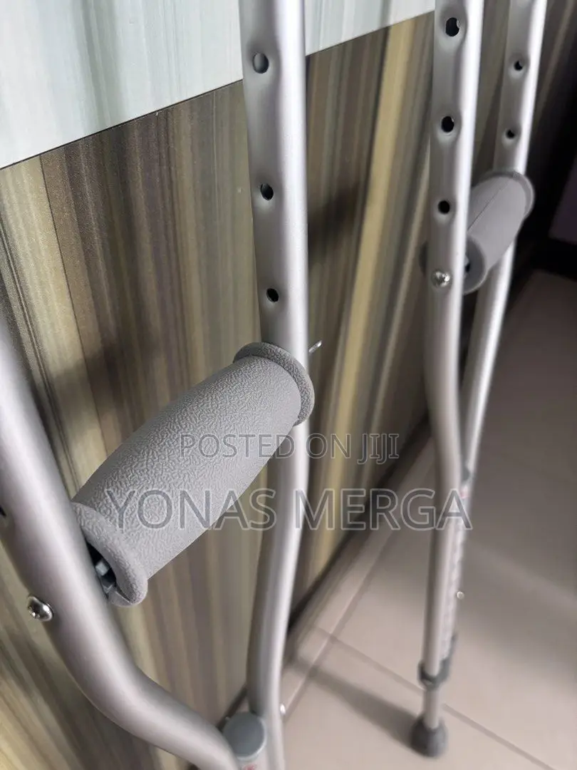 Axillary Crutches (Mob-1753, Mob-1751)宝娼patients Injuries, Broken Legs