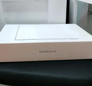 New Laptop Apple MacBook Air 2025 M4 16GB Apple M4 SSD 512GB