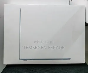 New Laptop Apple MacBook Air 2025 M4 16GB Apple M4 SSD 512GB