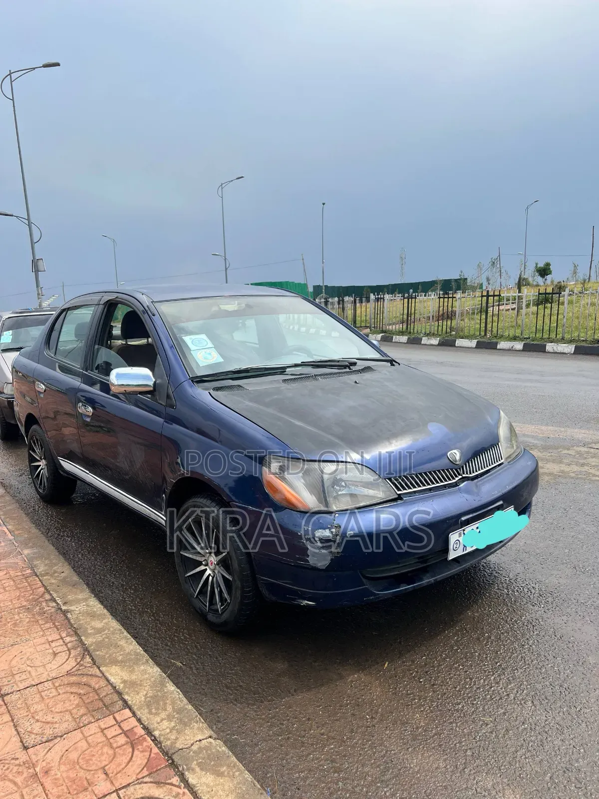 Toyota Platz 2001 Blue