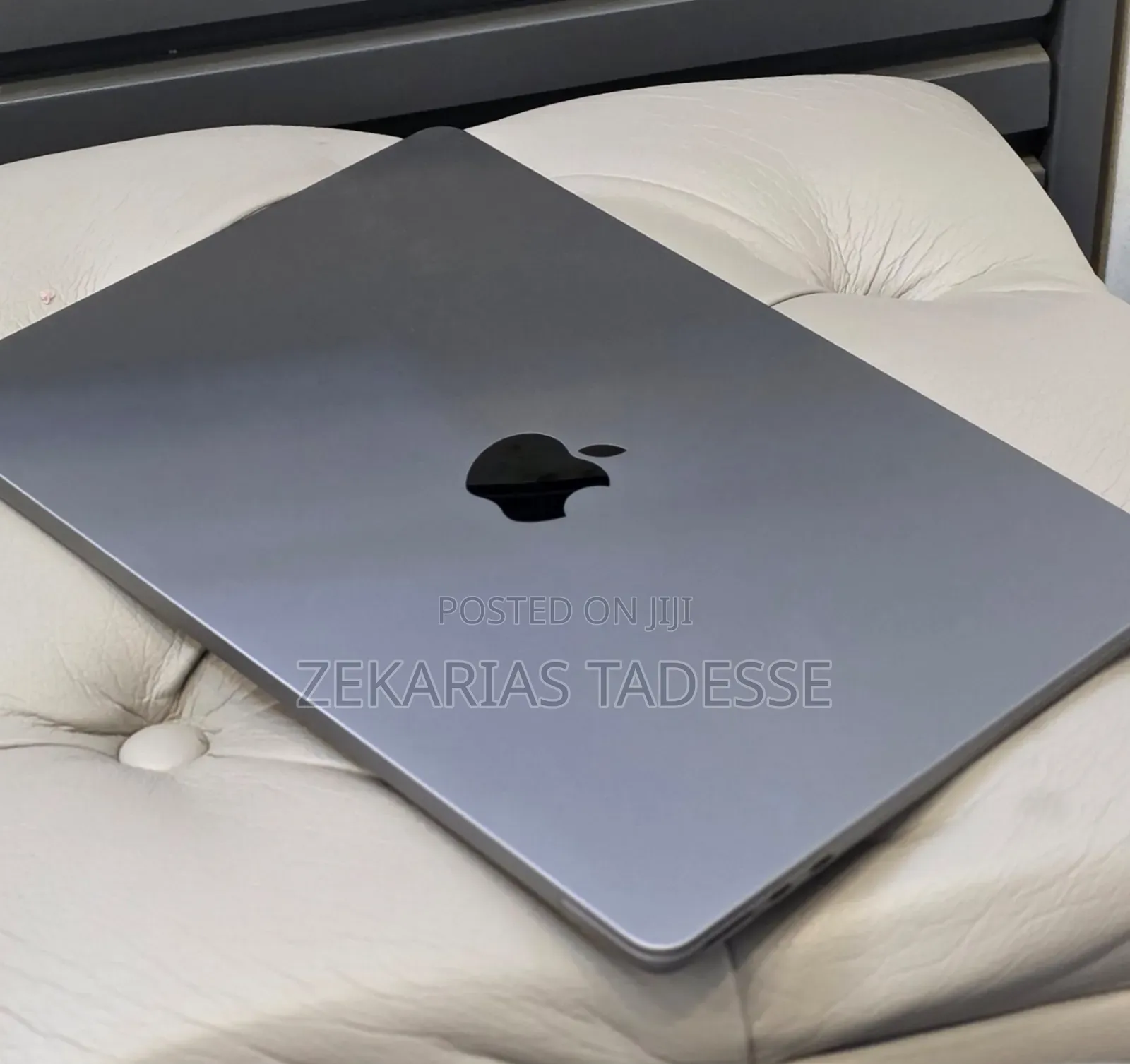 New Laptop Apple MacBook Air 2022 M2 8GB Apple M2 SSD 256GB