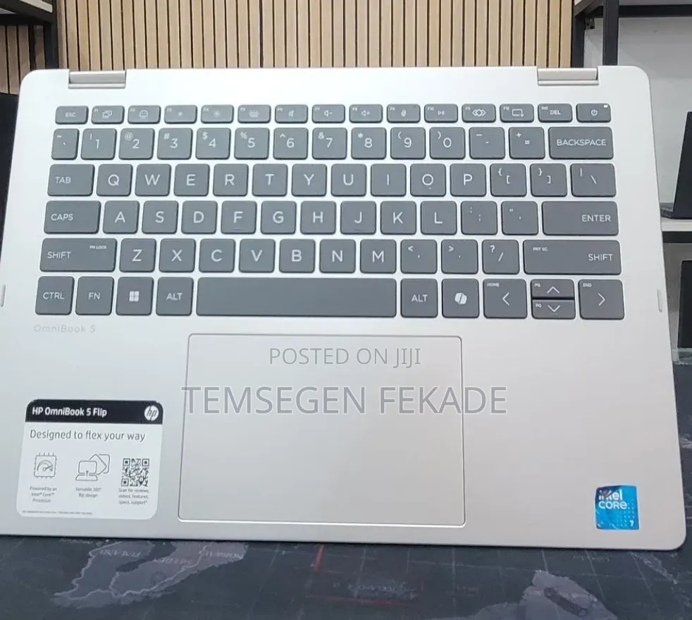 New Laptop HP OmniBook 5 14" 16GB Intel Core 7 SSD 512GB
