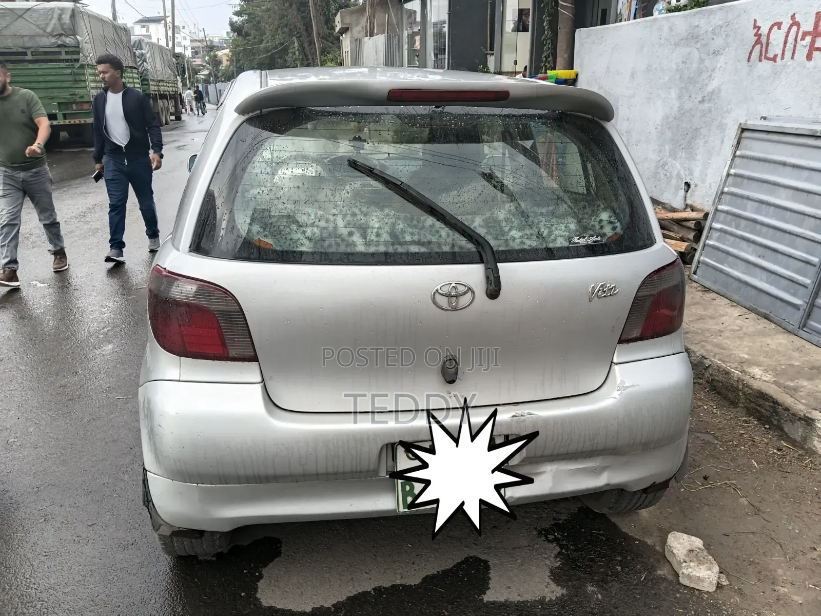 Toyota Vitz 2001 Silver