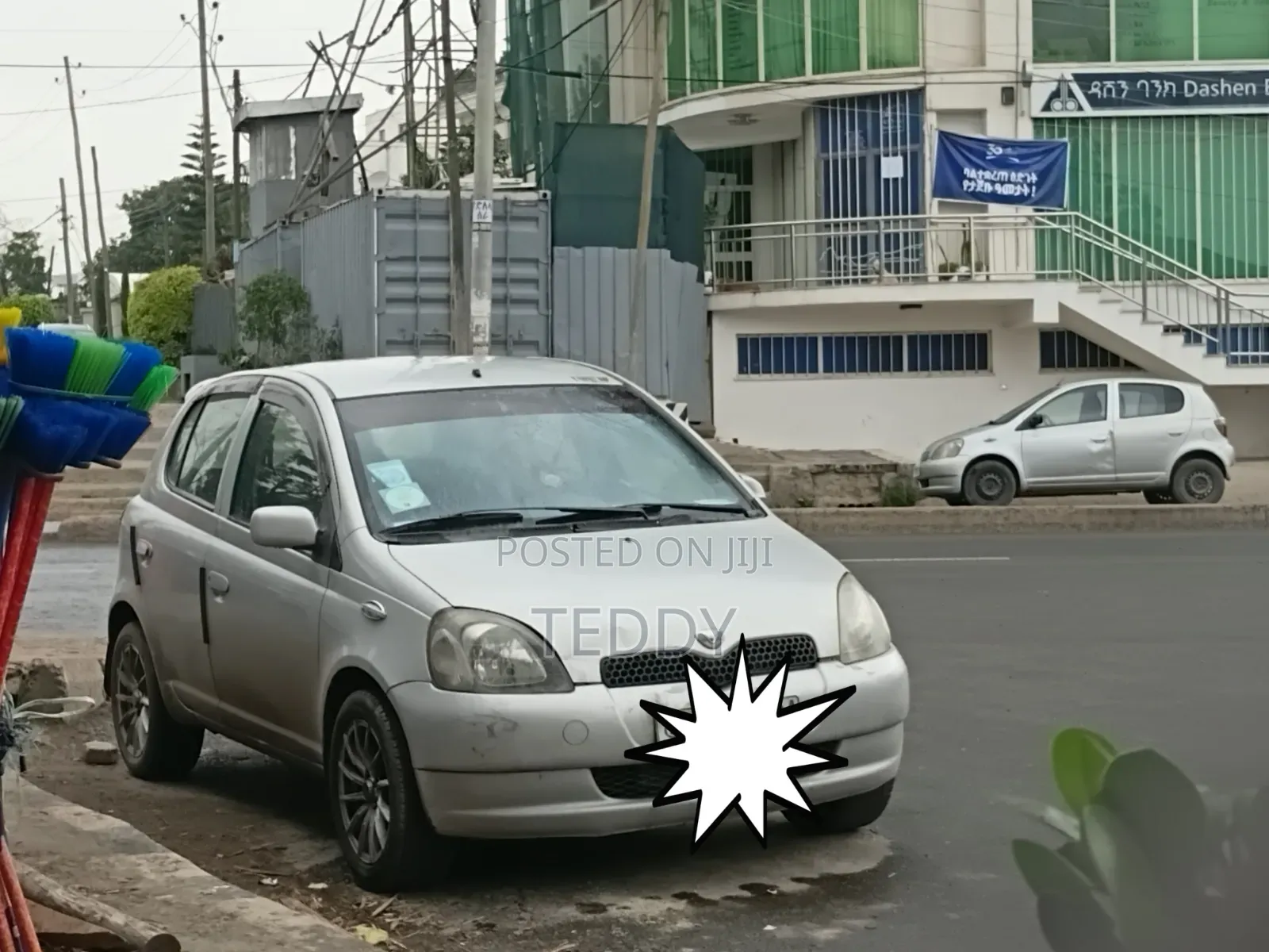 Toyota Vitz 2001 Silver