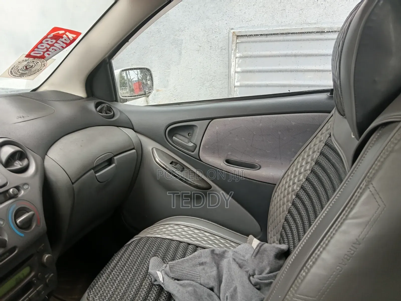 Toyota Vitz 2001 Silver