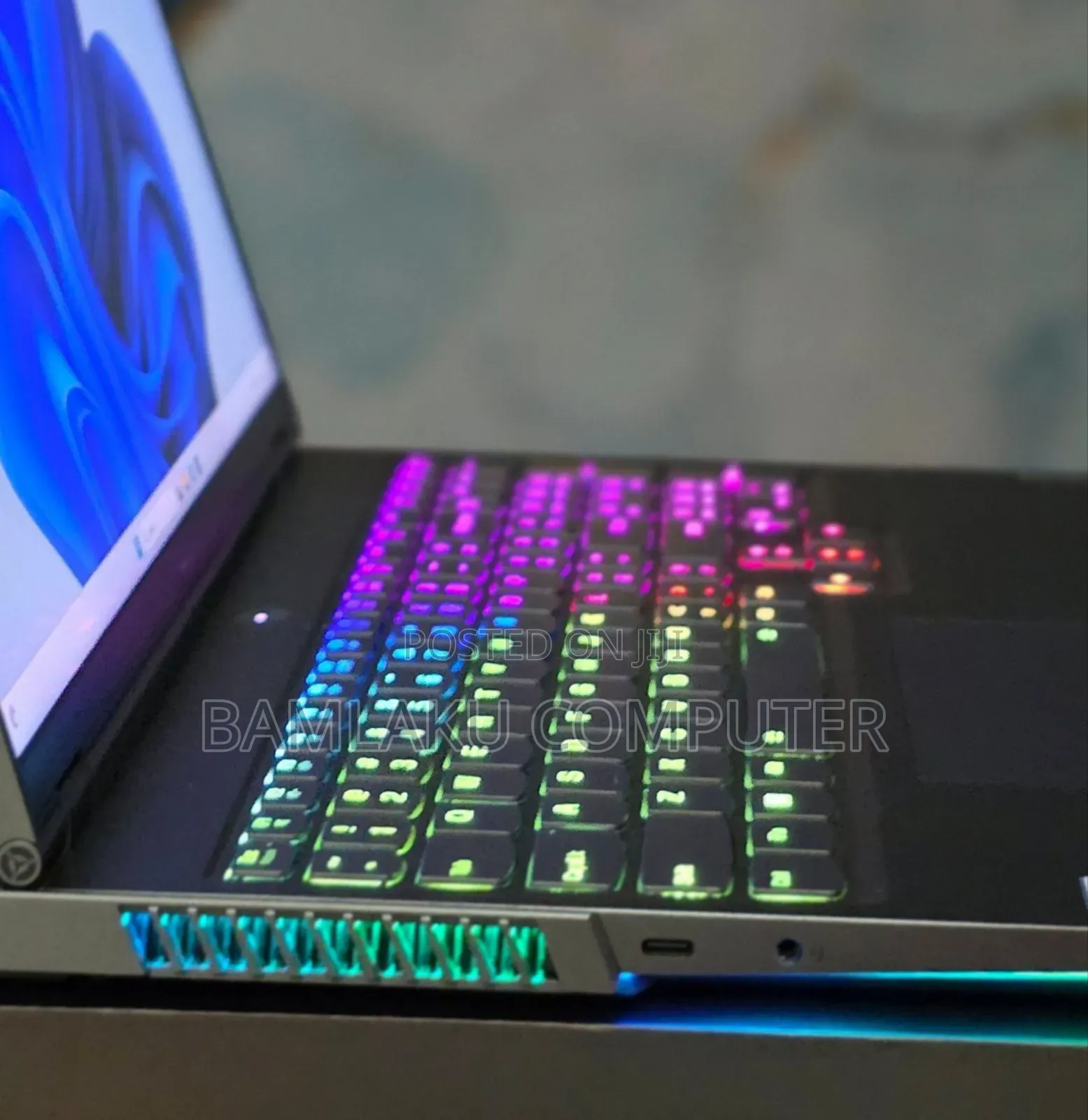 New Lenovo Legion Y7000P IRX9 Gaming Laptop 32GB AMD Ryzen 9 SSD 1T