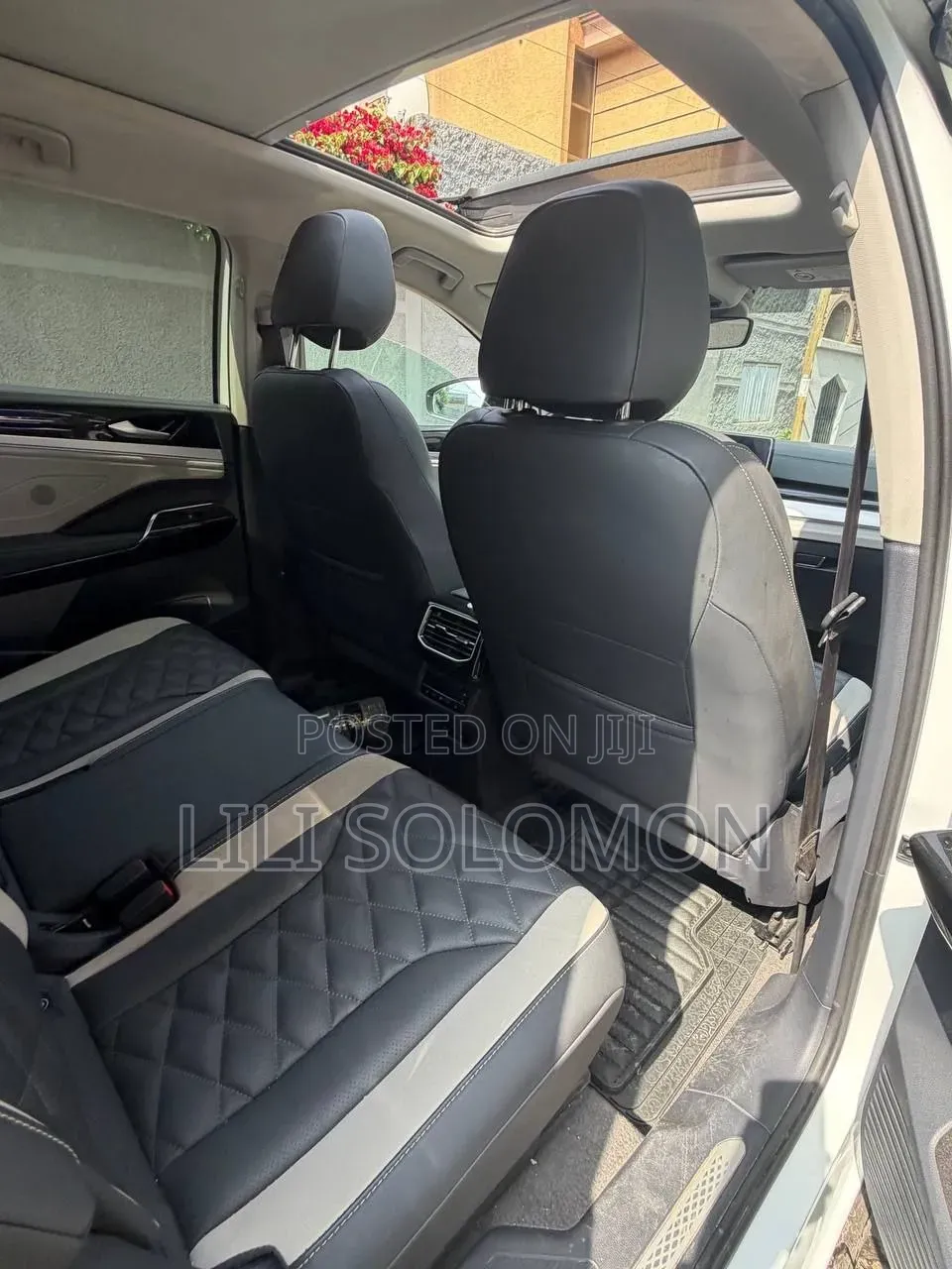 Volkswagen ID.6 2024 White