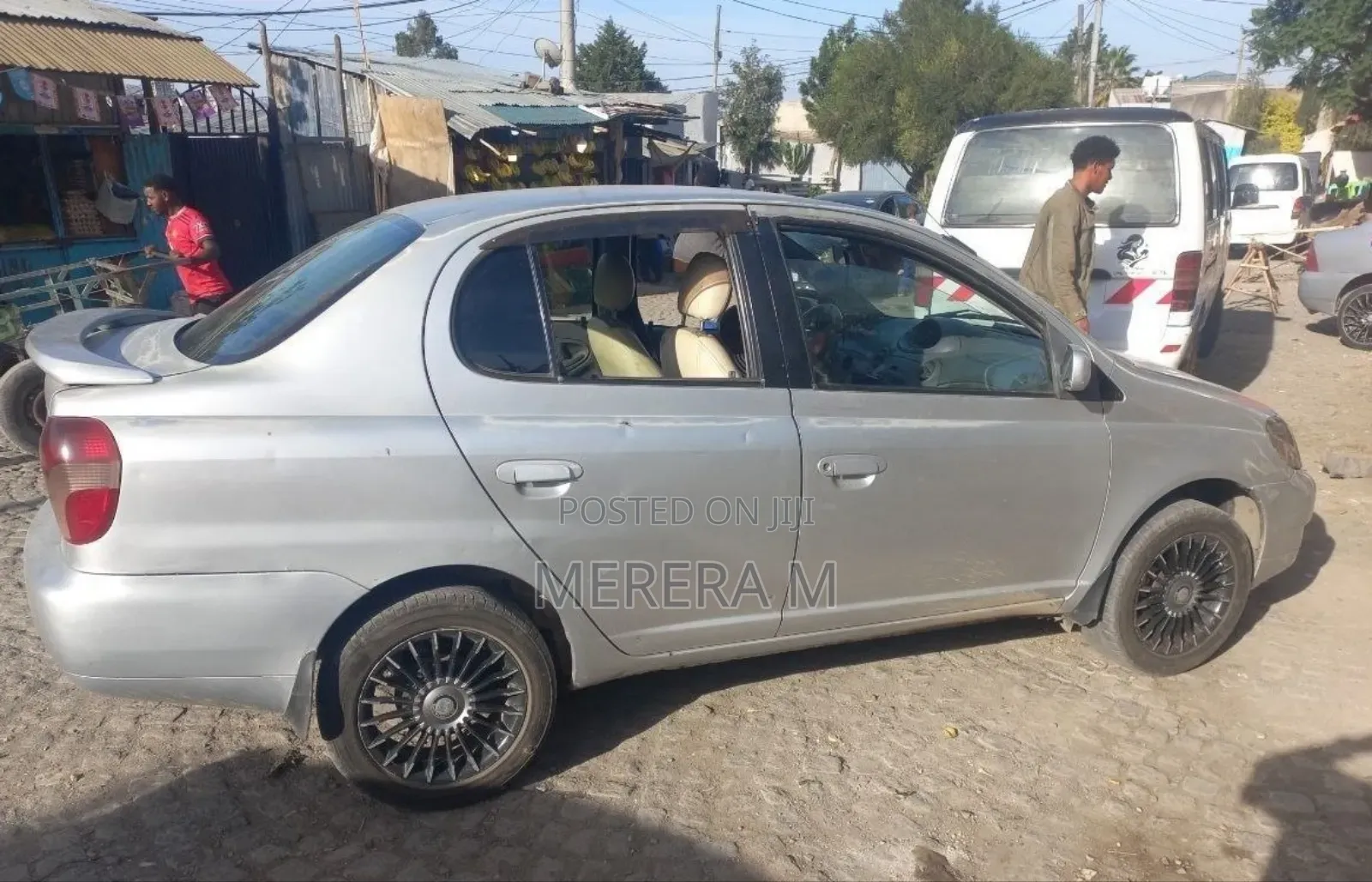 Toyota Platz 2001 Silver