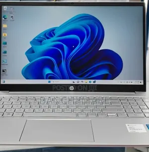 New Laptop HP Pavilion 13 16GB Intel Core i5 SSD 512GB