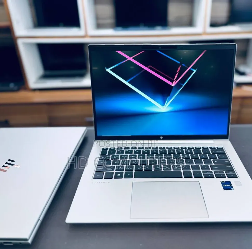 New Laptop HP EliteBook 840 10 16GB Intel Core i7 SSD 512GB