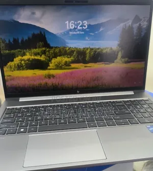 New Laptop HP ZBook Firefly 14 G10 32GB Intel Core i7 SSD 1T