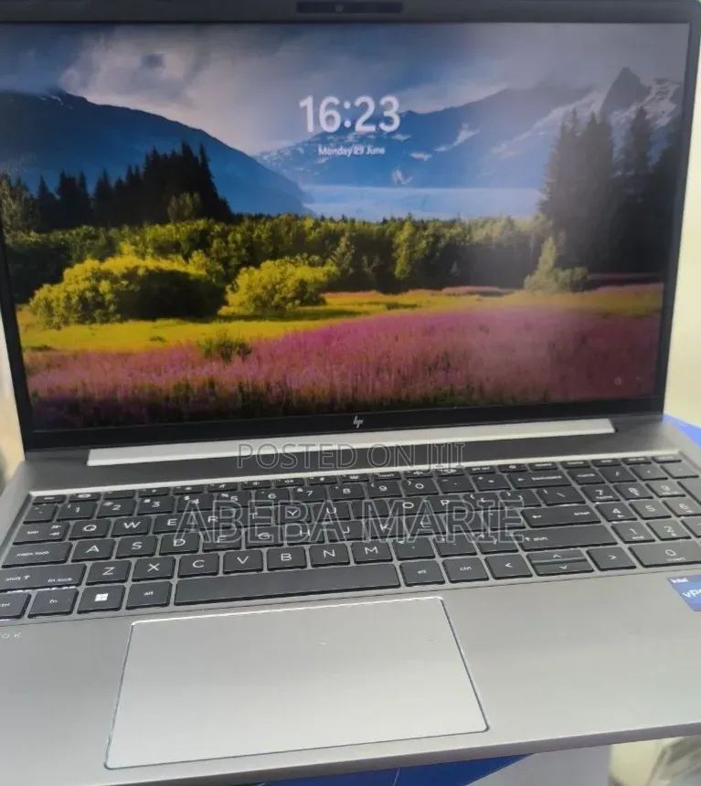 New Laptop HP ZBook Firefly 14 G10 32GB Intel Core i7 SSD 1T