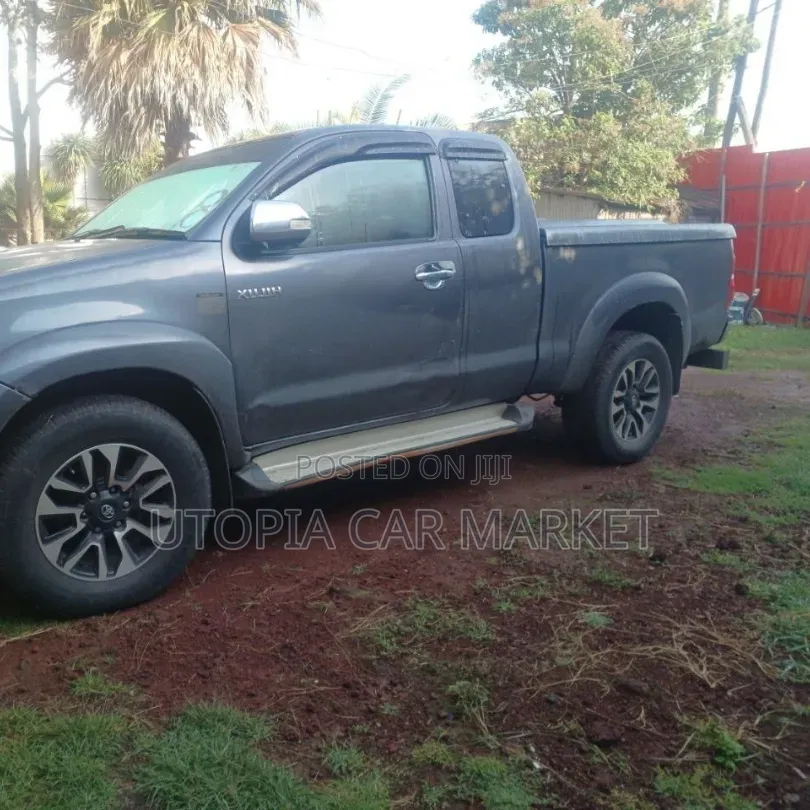 Toyota Hilux 2012