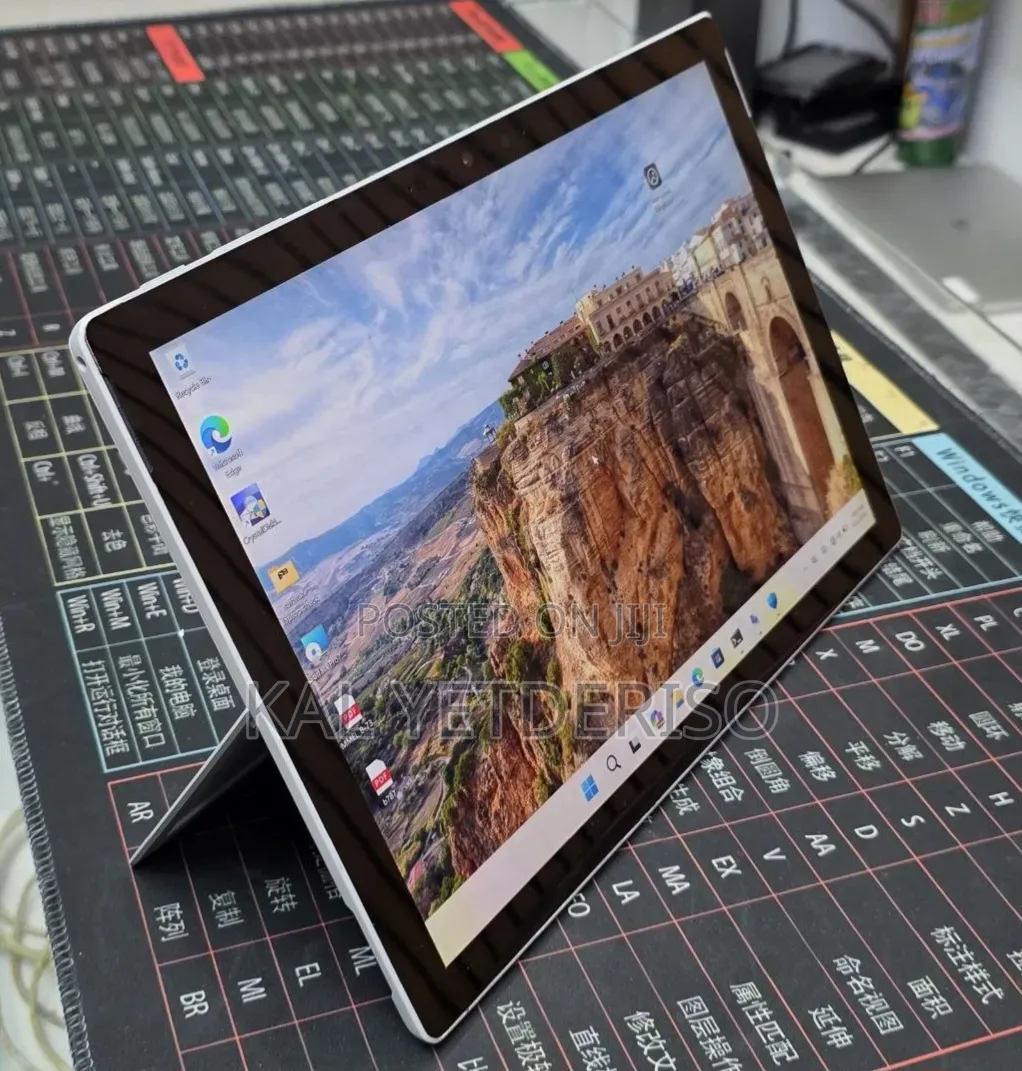 New Laptop Microsoft Surface Pro 7 16GB Intel Core i7 SSD 512GB