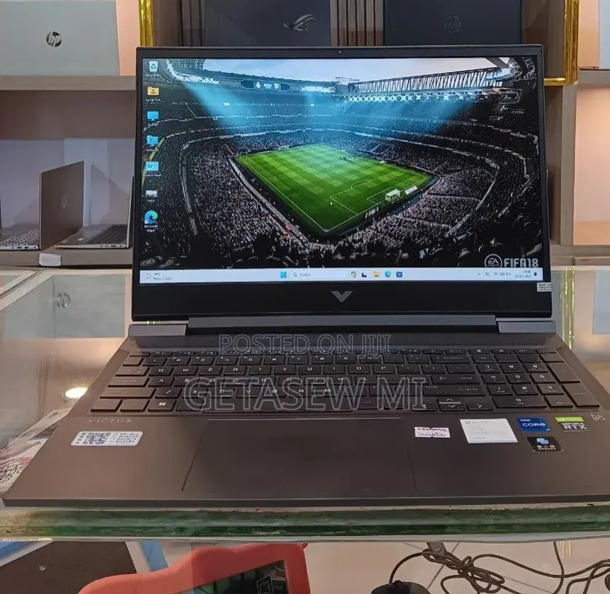 New Laptop HP Victus 16 16GB Intel Core i7 SSD 1T