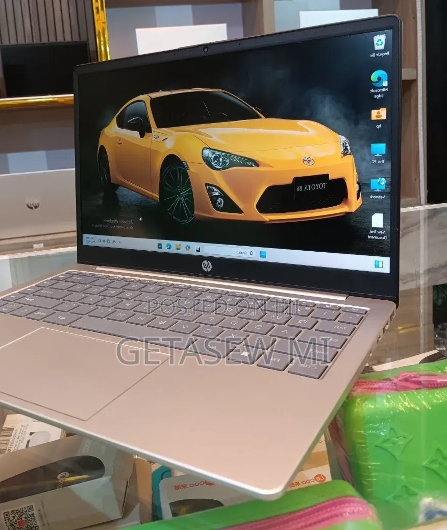 New Laptop HP Pavilion 14 16GB Intel Core i7 SSD 1T