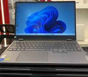 New Laptop Lenovo Legion 7 24GB Intel Core i7 SSD 1T