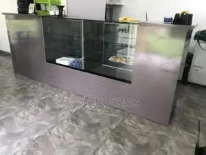 Counter For Coffeemaker With Cake Display And Tables