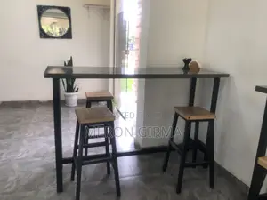 Counter For Coffeemaker With Cake Display And Tables