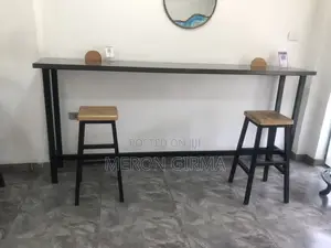 Counter For Coffeemaker With Cake Display And Tables