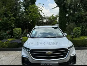 Chevrolet Captiva 2021 White