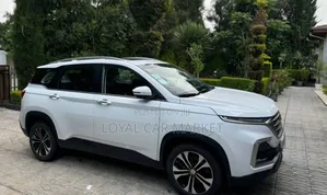 Chevrolet Captiva 2021 White